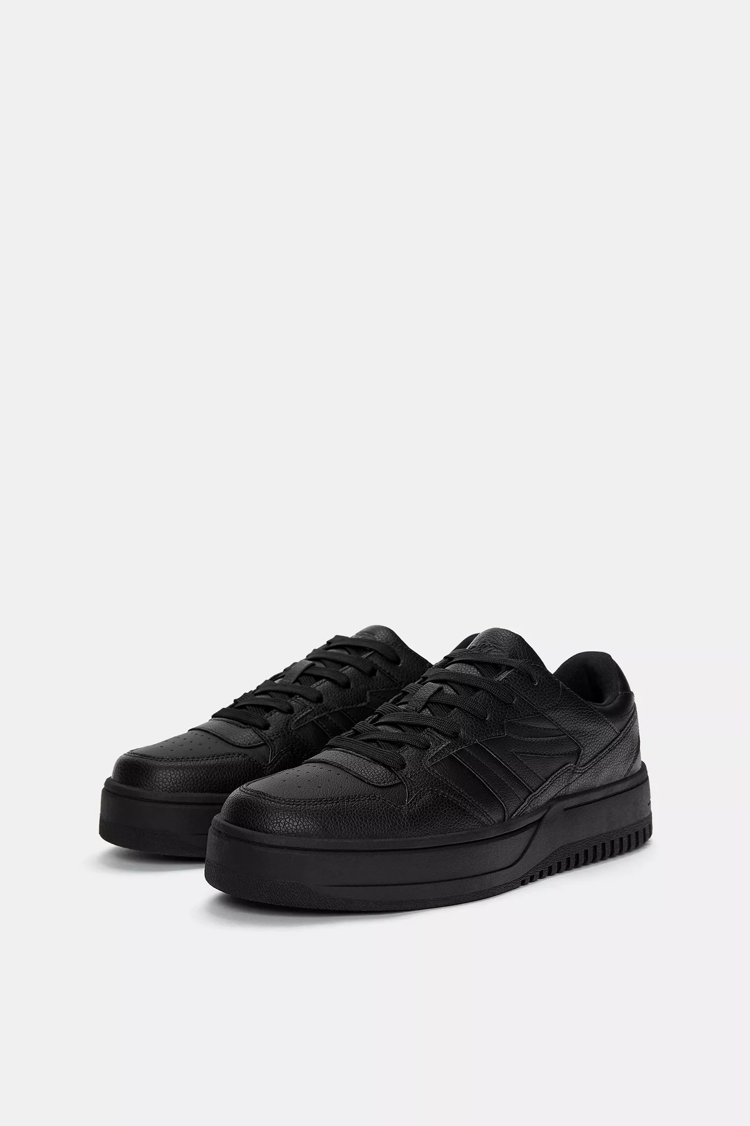 STWD Sneakers