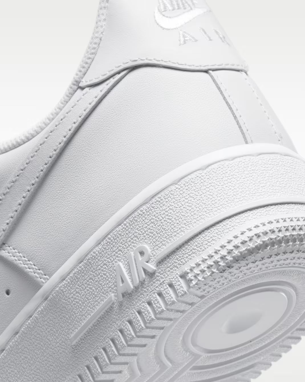 Nike Air Force 1 '07